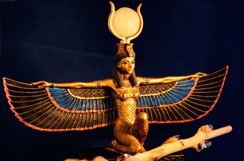 Isis-deesse-sagesse-sorciere